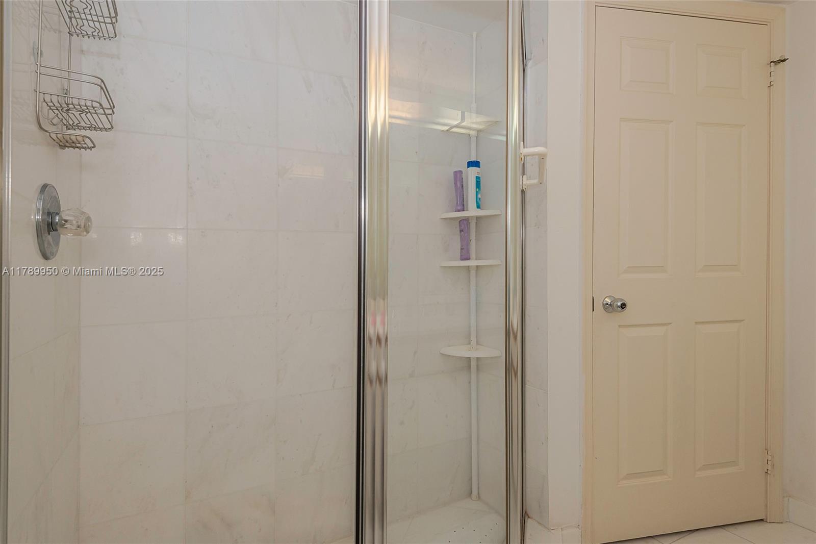 MYSTIC POINTE TOWER 500 C - Residential