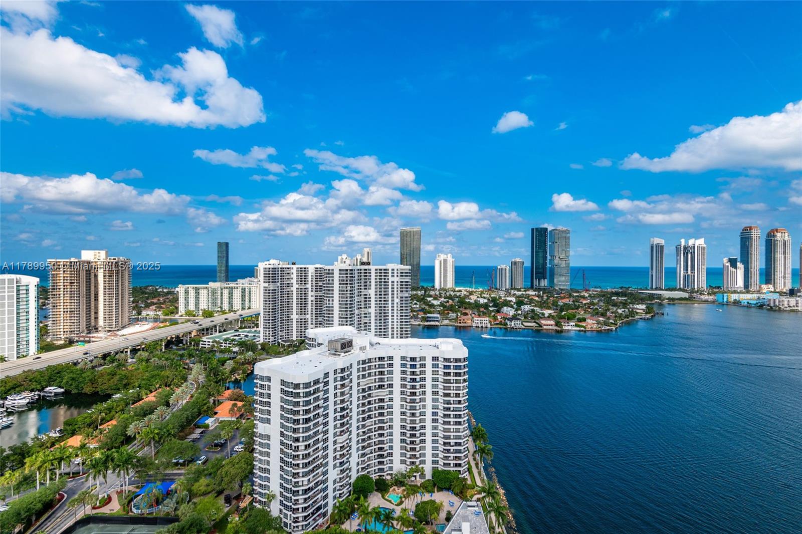 MYSTIC POINTE TOWER 500 C - Residential