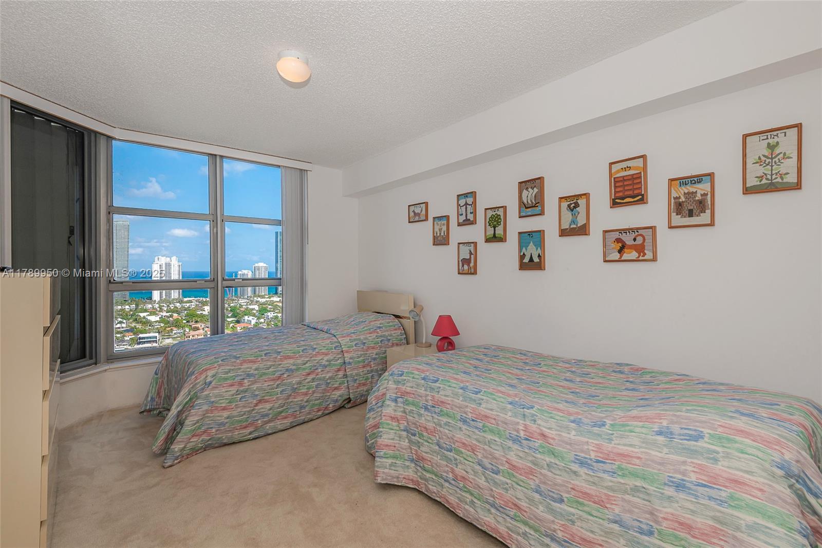 MYSTIC POINTE TOWER 500 C - Residential