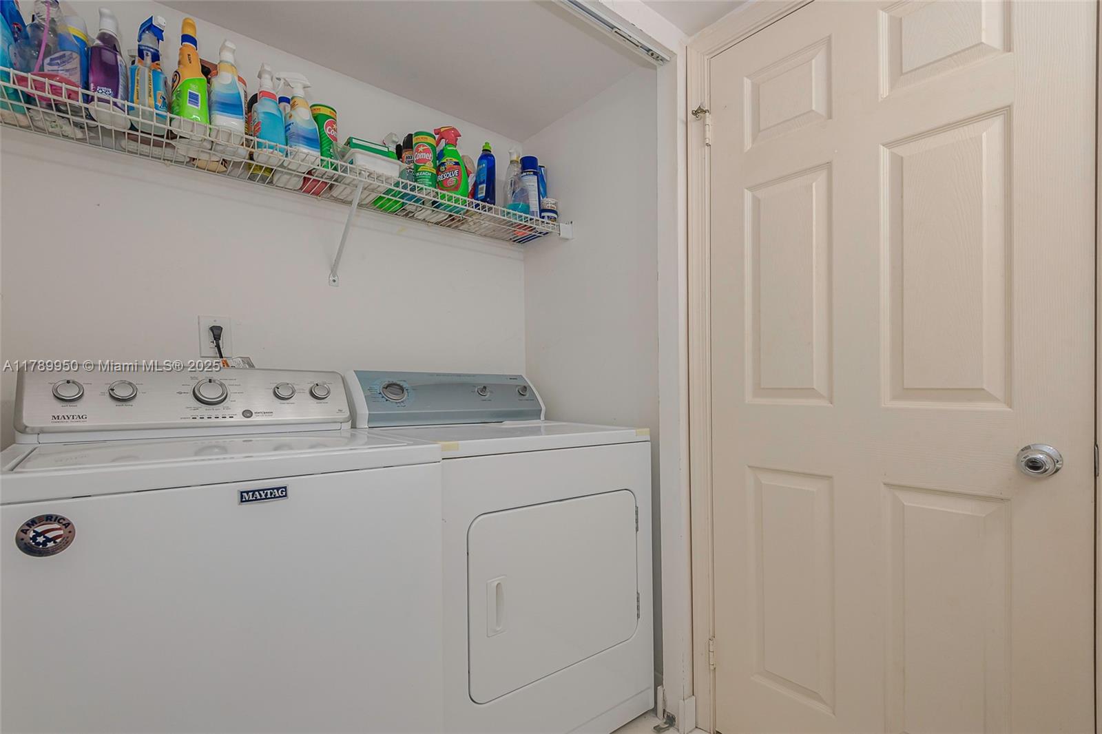 MYSTIC POINTE TOWER 500 C - Residential