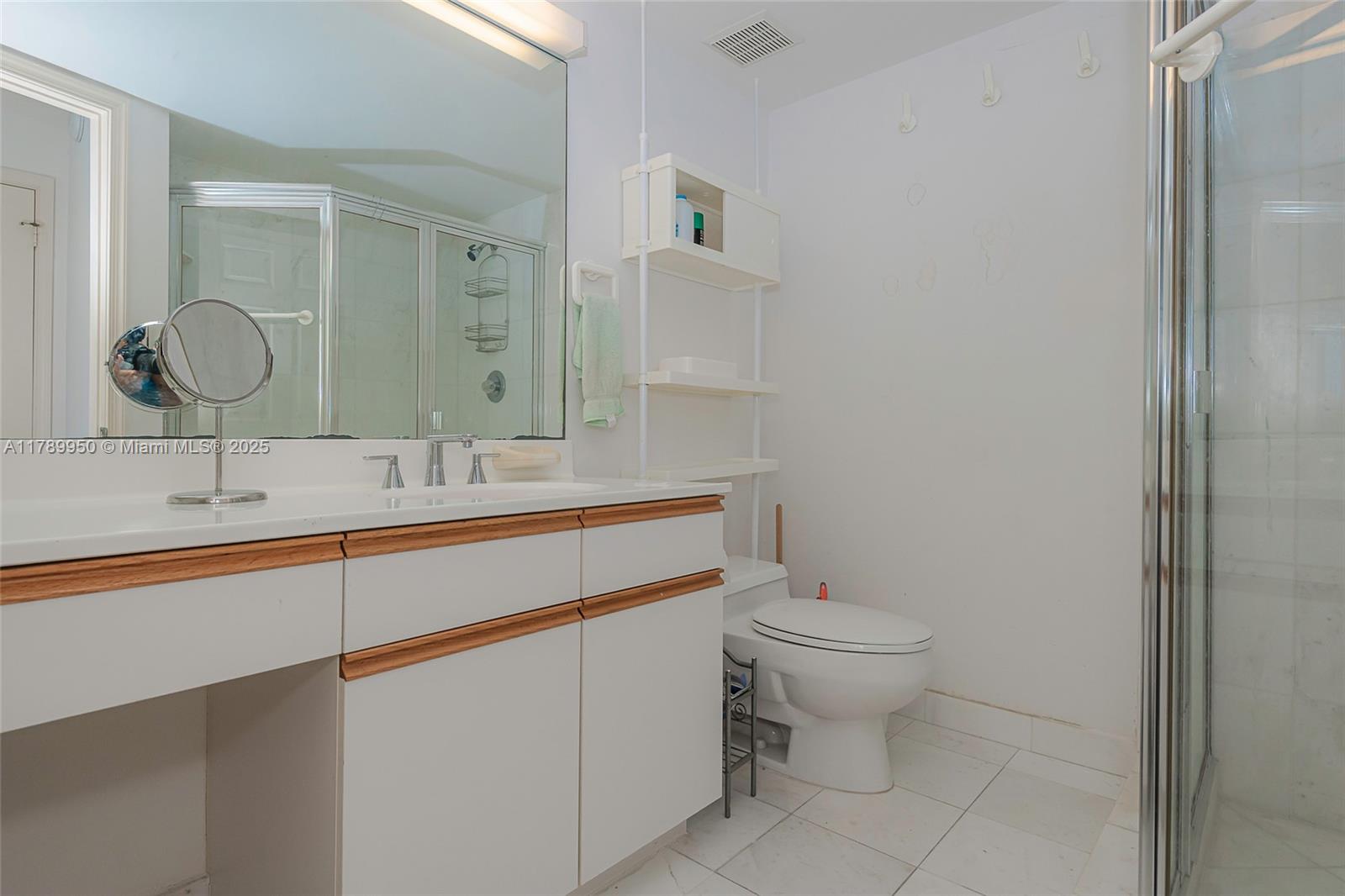 MYSTIC POINTE TOWER 500 C - Residential