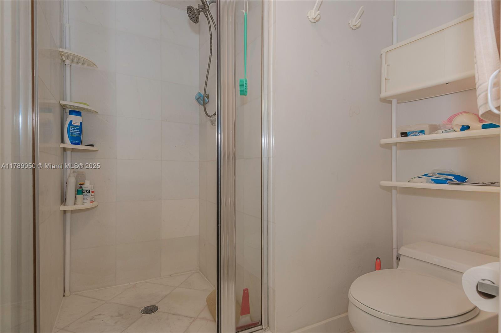 MYSTIC POINTE TOWER 500 C - Residential