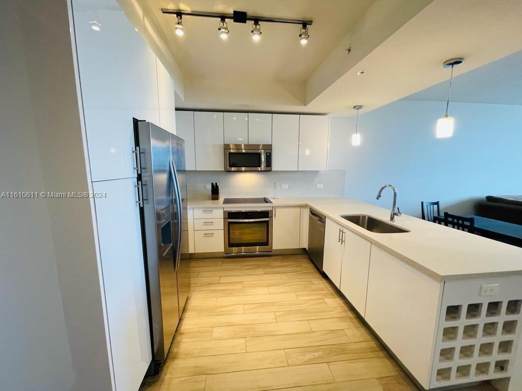 999 SW 1st Ave 2613