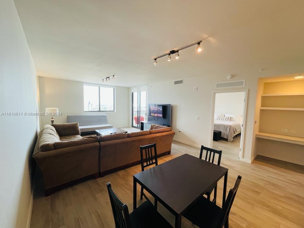 999 SW 1st Ave 2613