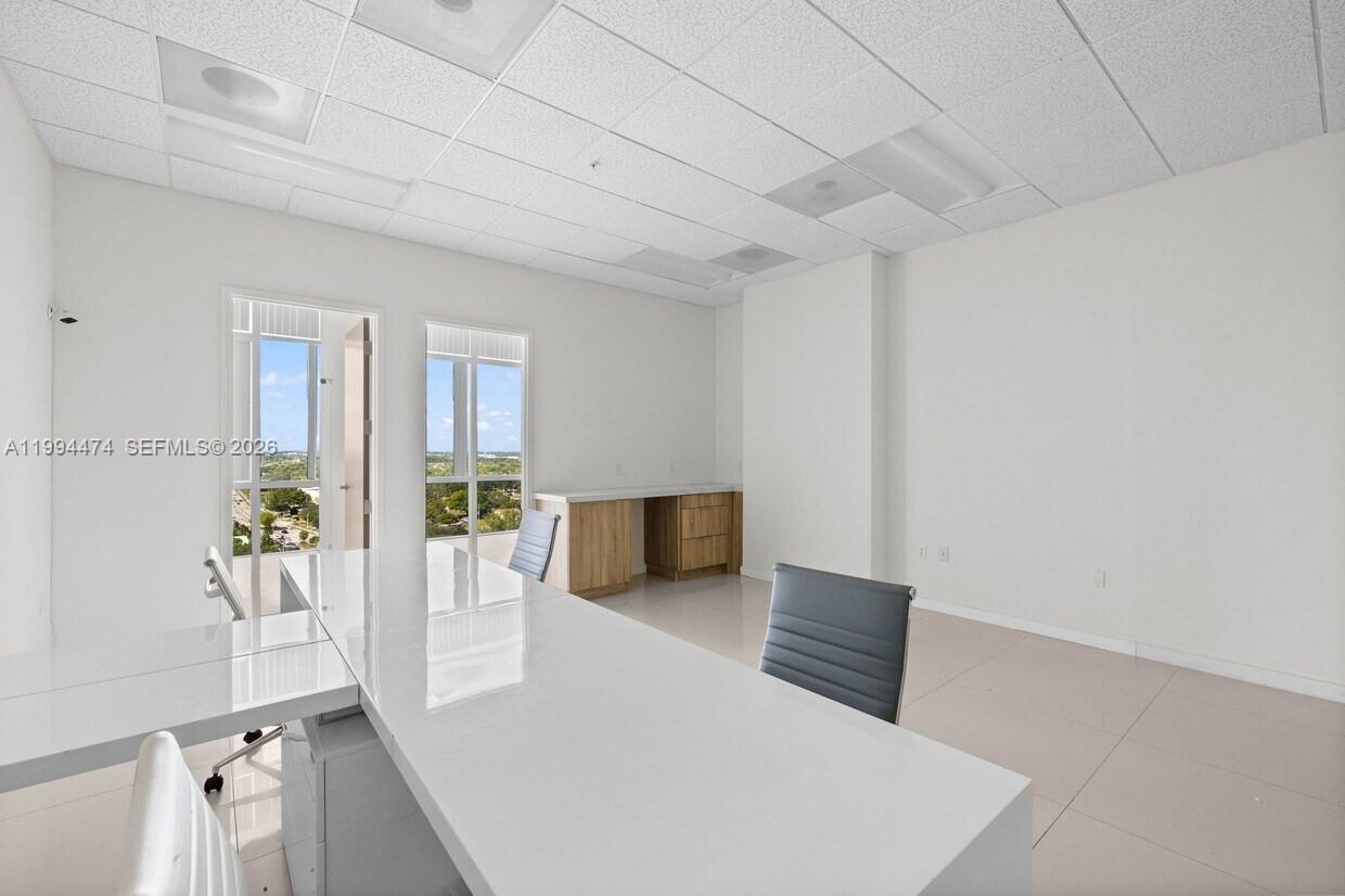 20200 W Dixie Hwy 809 Hwy