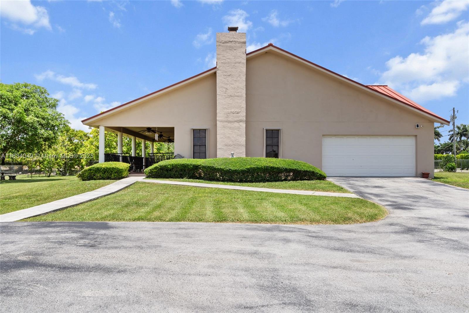 17320 SW 236 Street, Homestead, FL, 33031/$2,300,000 3 17320 SW 236 Street