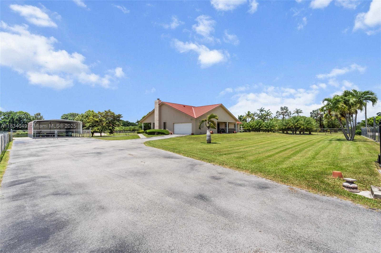 17320 SW 236 Street, Homestead, FL, 33031/$2,300,000 4 17320 SW 236 Street