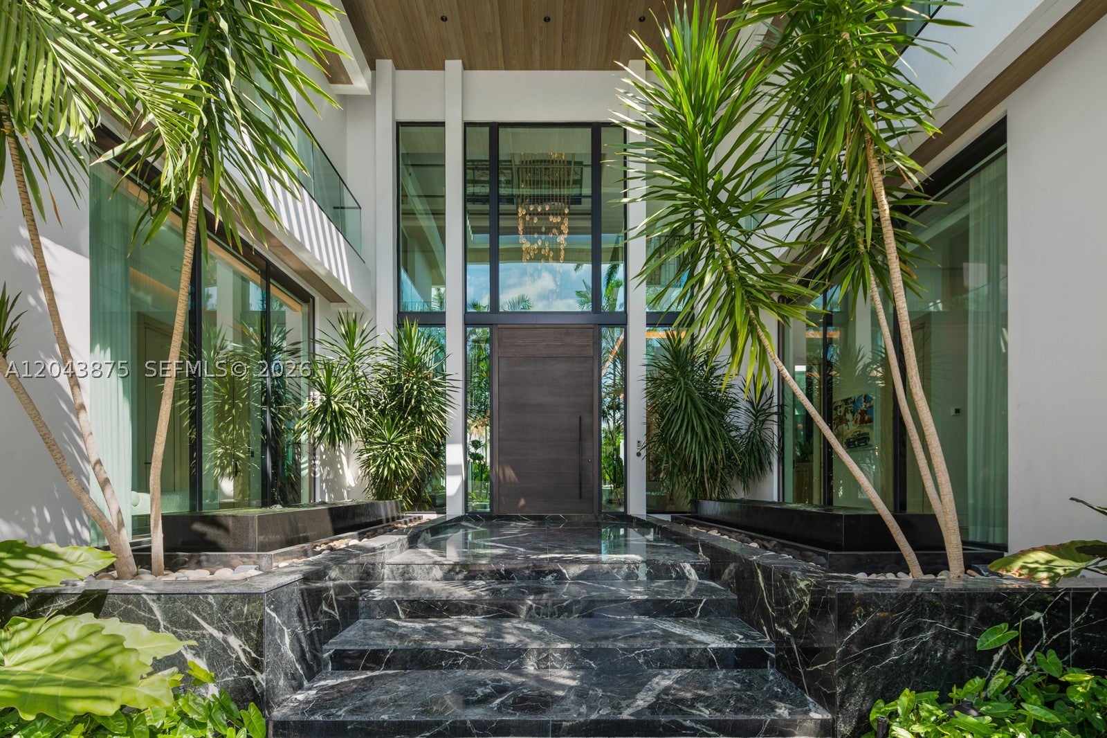 58 La Gorce Cir