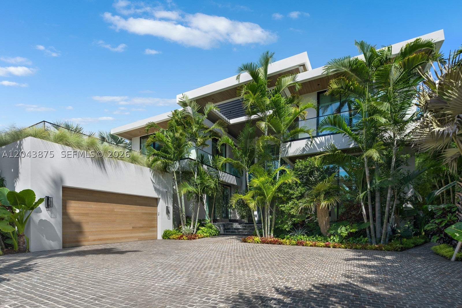 58 La Gorce Cir