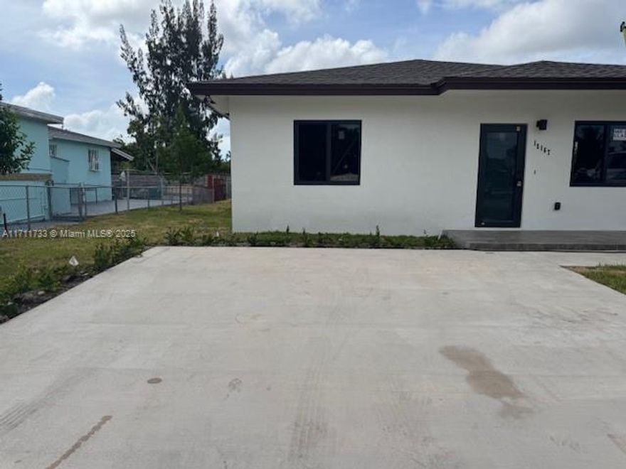 NEW PROPERTY  3 BEDROOM 2 BATH 1500 SQFT. ENJOY HIGH-QUALITY FINISHES INCLUDING  IMPACT WINDOWS AND DOORS. STAINLESS STEEL APPLIANCES, WOOD CABINETS, GRANITE COUNTERTOPS IN KITCHEN. BENEFIT FROM NO HOA,NO CDD AND NO DEVELOPER FEES.