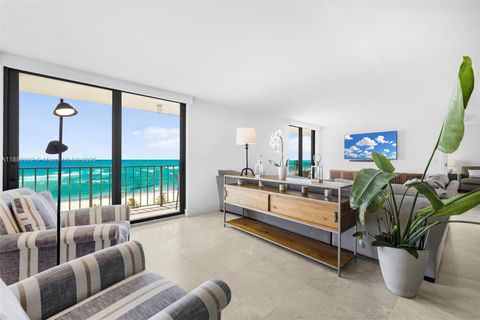 Photo of 2625 Collins Ave #907, Miami Beach, FL 33140 (MLS # A11888002)