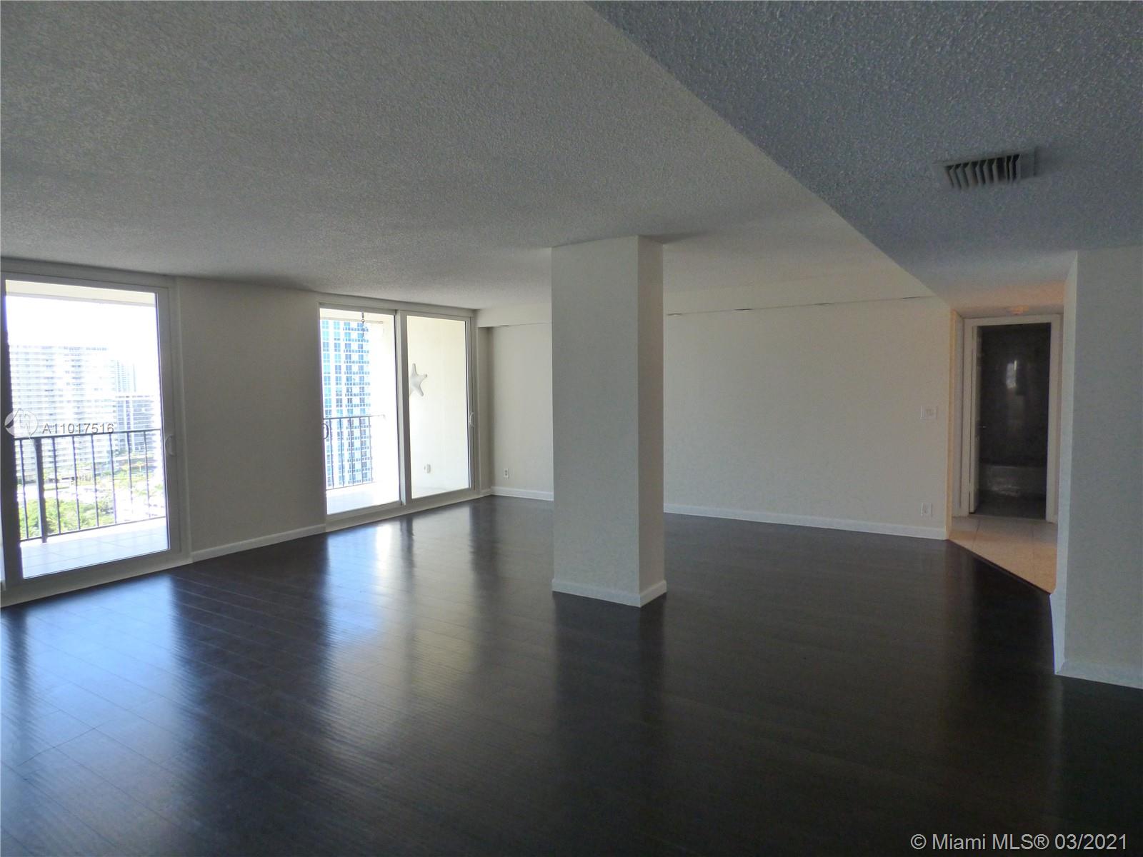 LA MER ESTATES WEST CONDO - Residential Lease