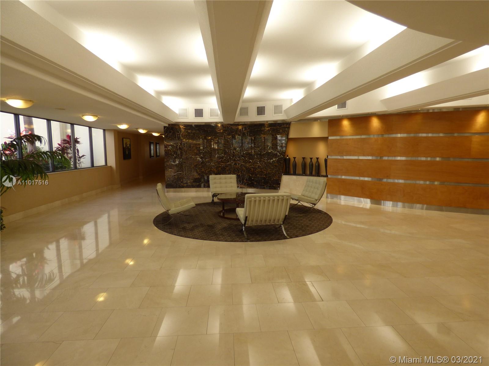 LA MER ESTATES WEST CONDO - Residential Lease