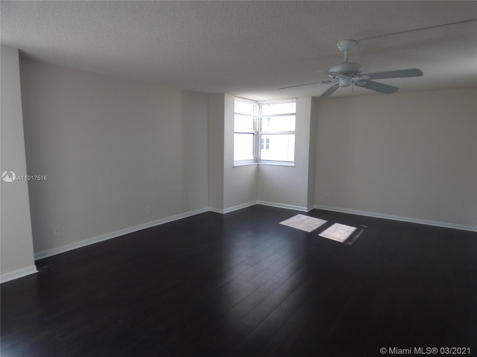 LA MER ESTATES WEST CONDO - Residential Lease