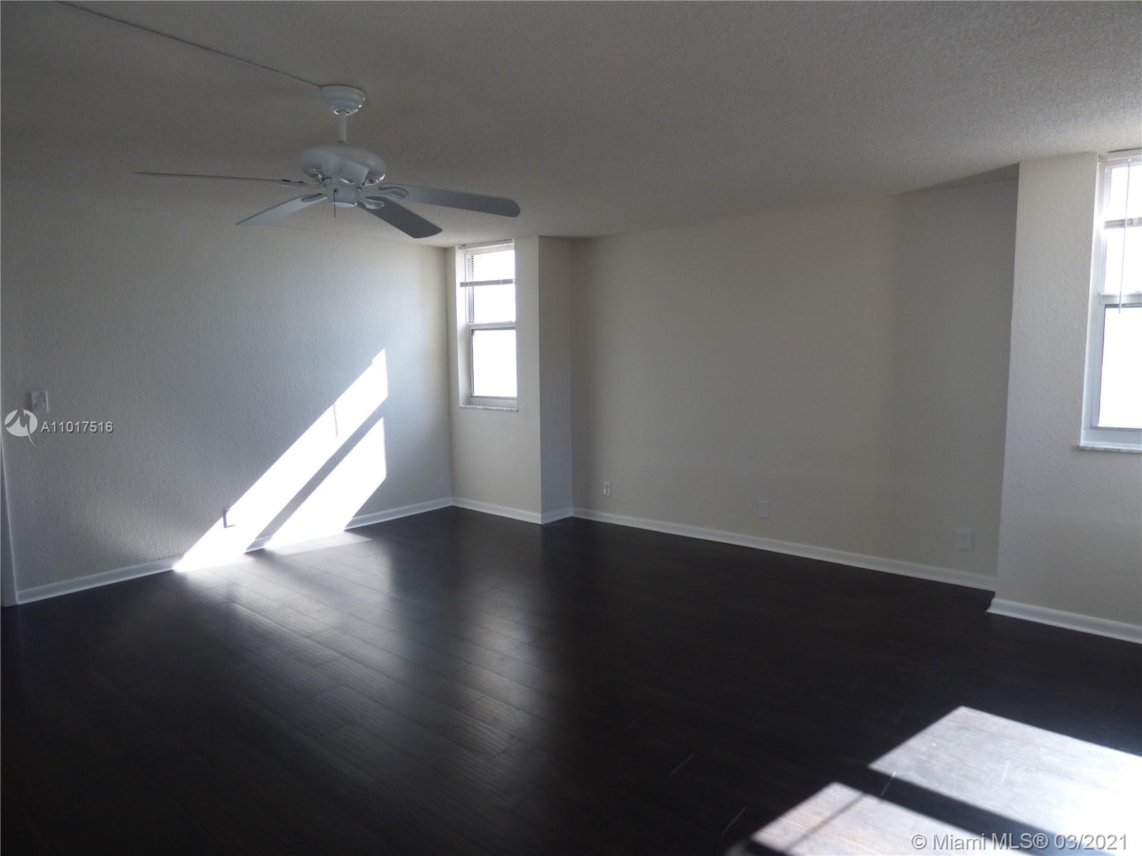 LA MER ESTATES WEST CONDO - Residential Lease