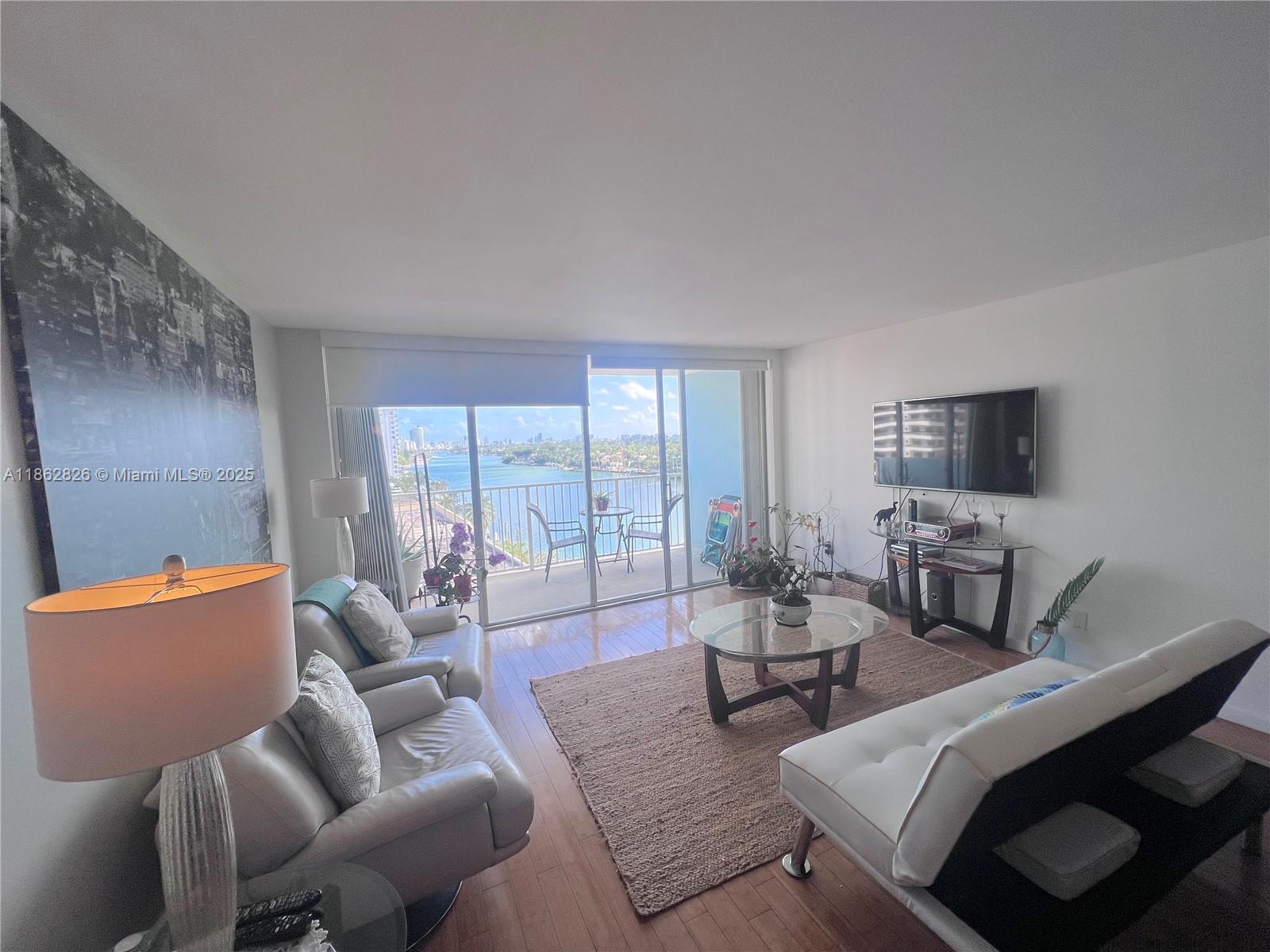 5838 Collins Ave 7G