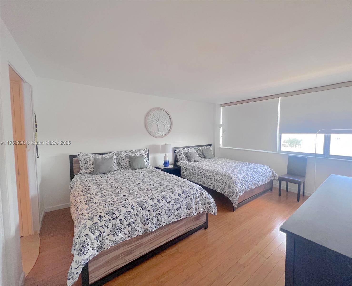 5838 CONDOMINIUM - Residential