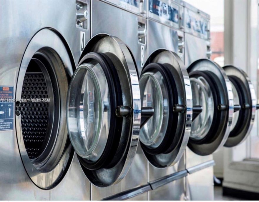 A very rare opportunity to own a well established coin laundry business. Major Anchor, very busy intersection in Homestead equipped with 18 Washers, 20 Dryers operate on natural. if you are looking t get into the laundry business, this is the store to own. Like new, high volume, turnkey