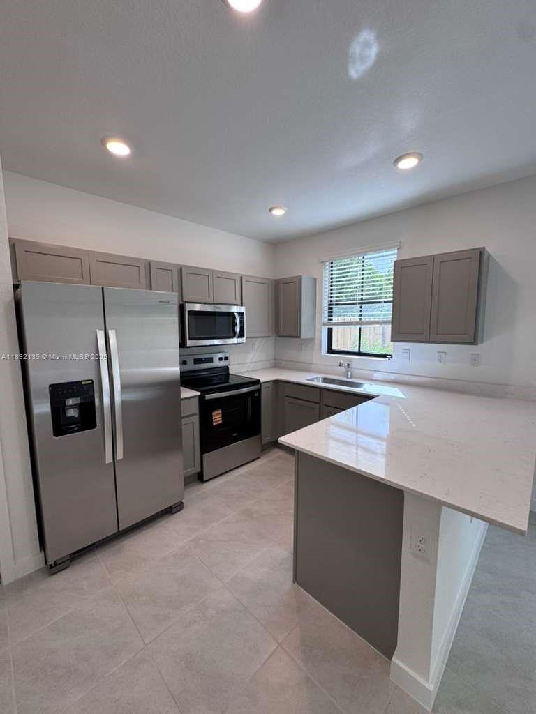 Palm Cay - Residential Lease