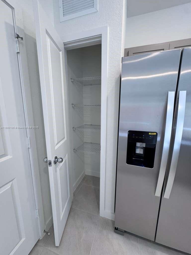Palm Cay - Residential Lease