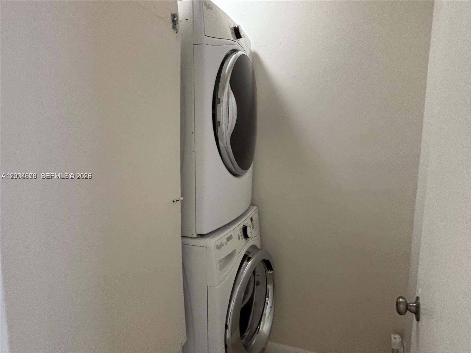 APPLEGREEN SUB - Residential Lease