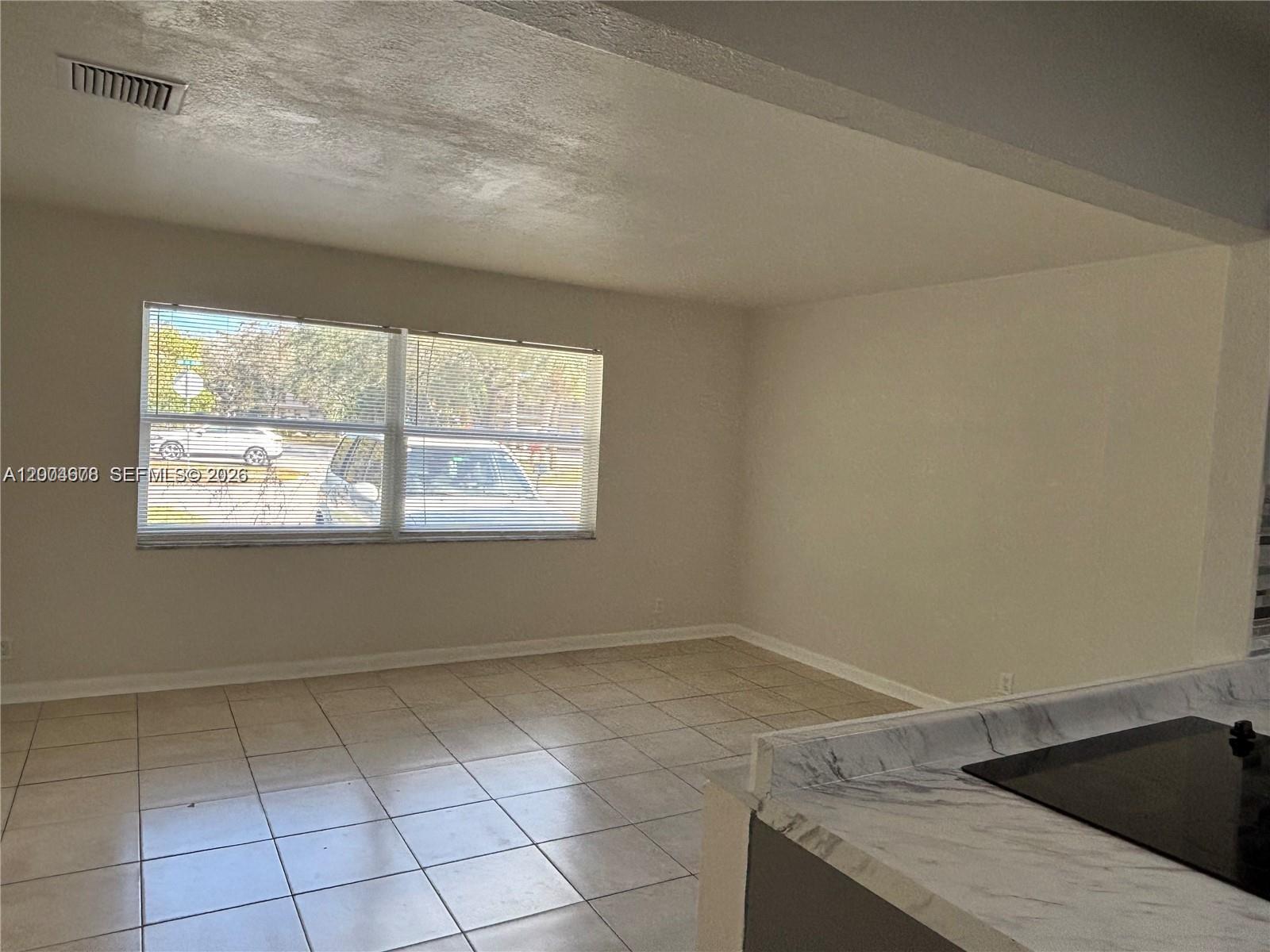 APPLEGREEN SUB - Residential Lease