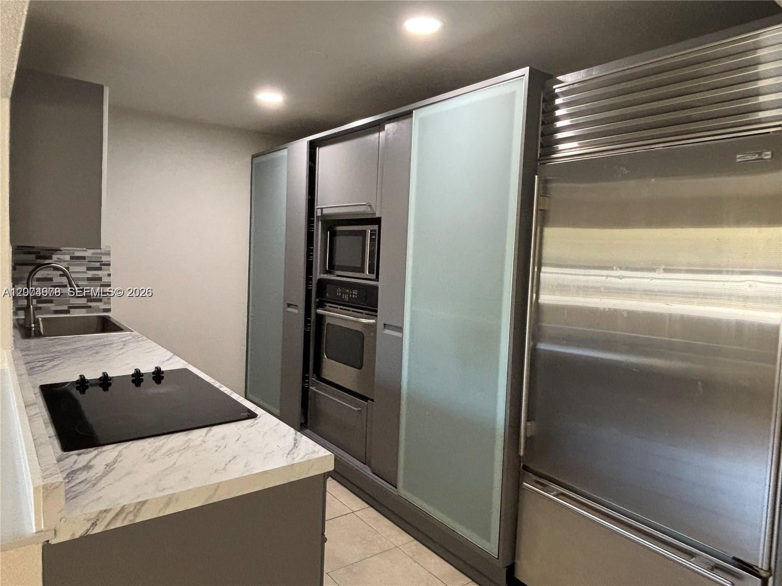 APPLEGREEN SUB - Residential Lease