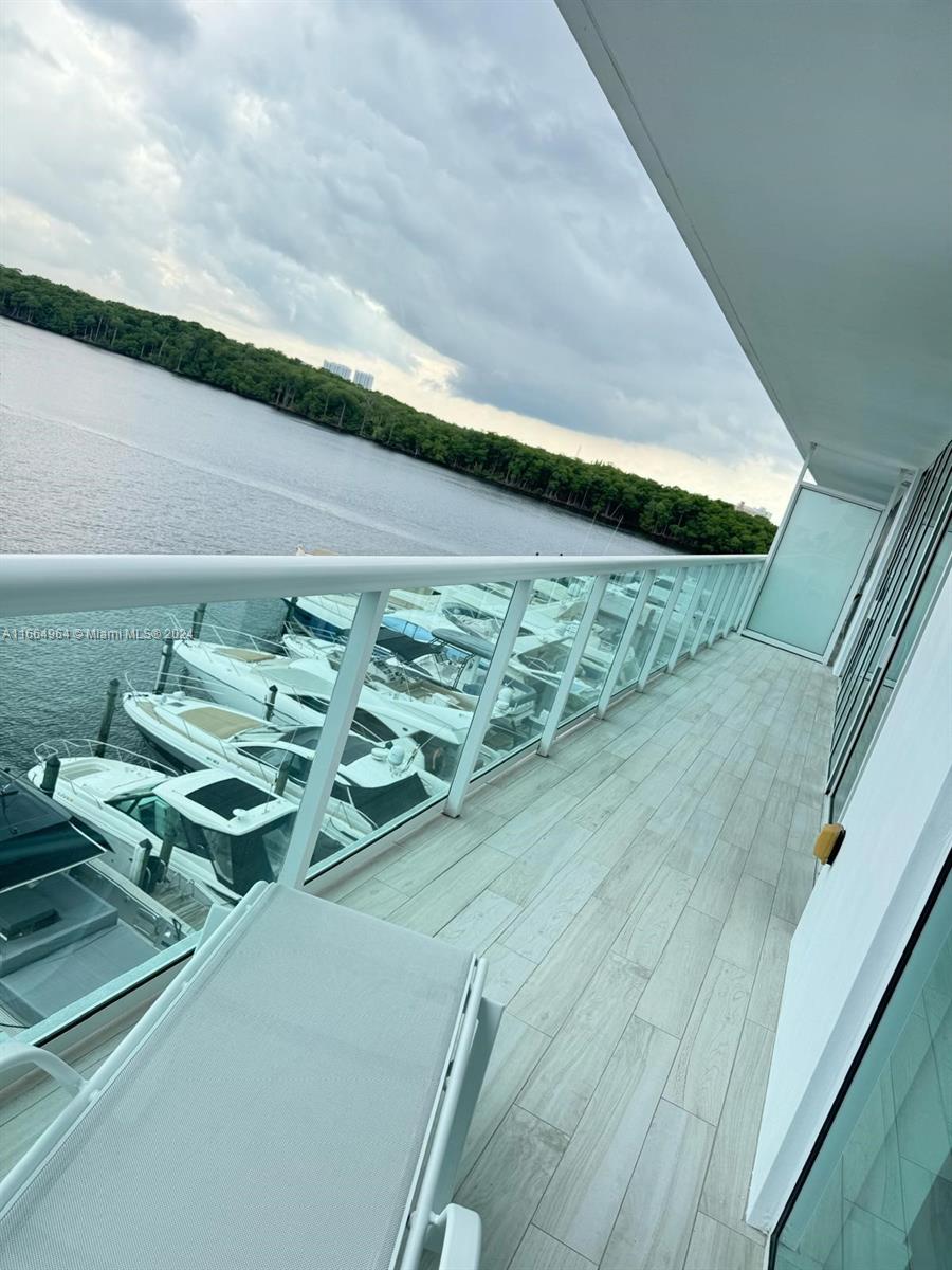 400 Sunny Isles Blvd 419