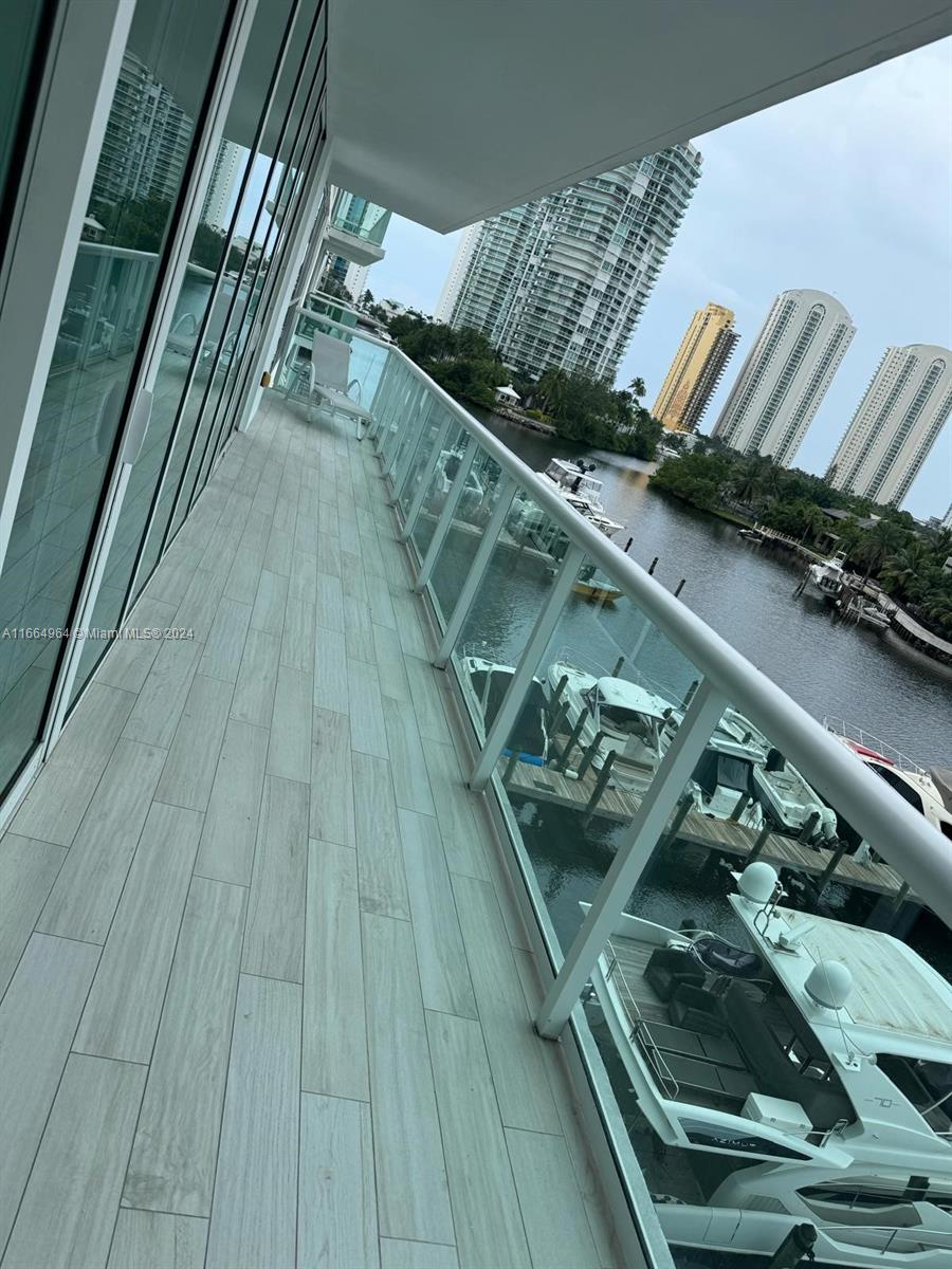 400 Sunny Isles Blvd 419