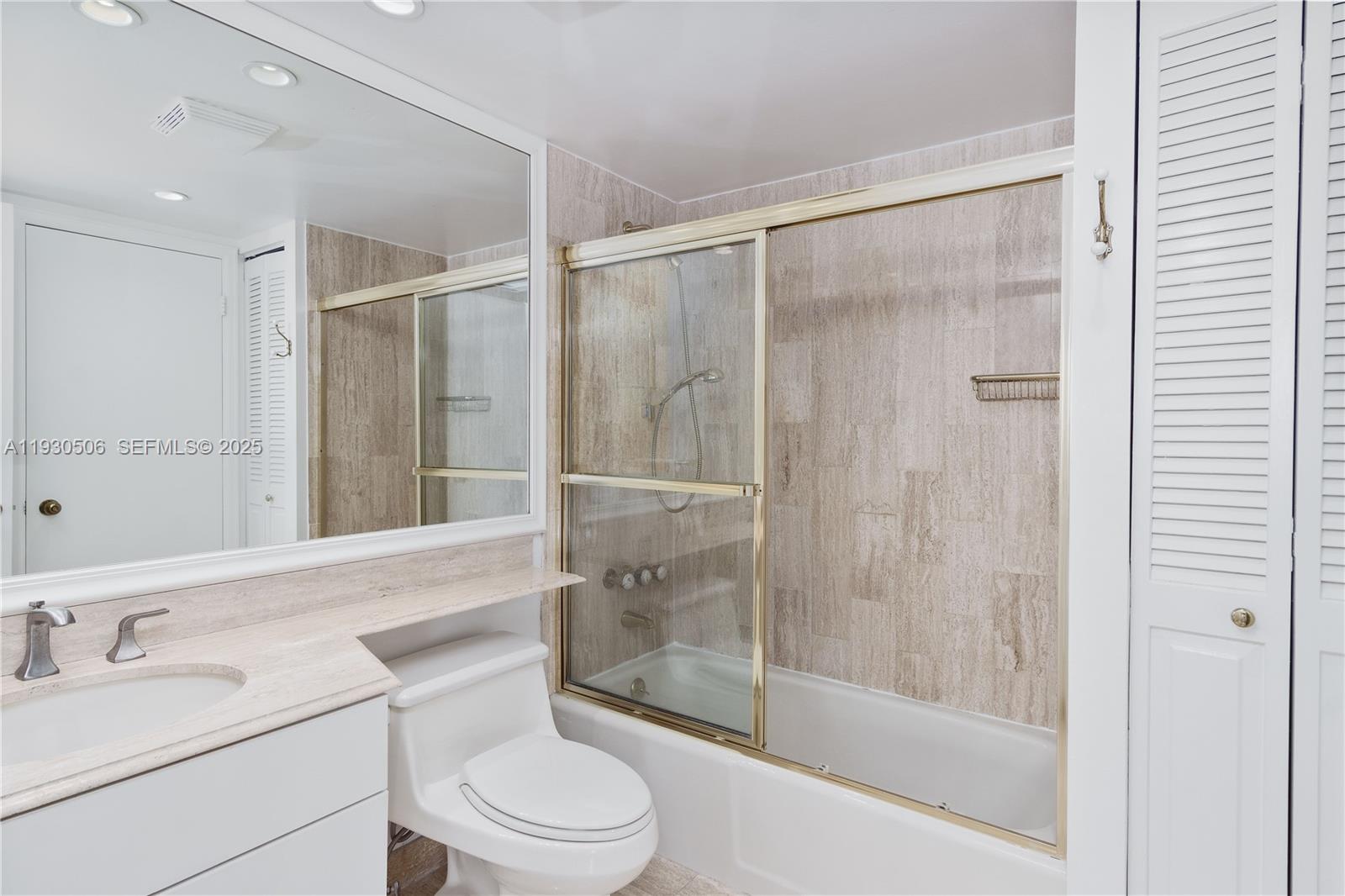 GROVE ISLE CONDO - Residential Lease