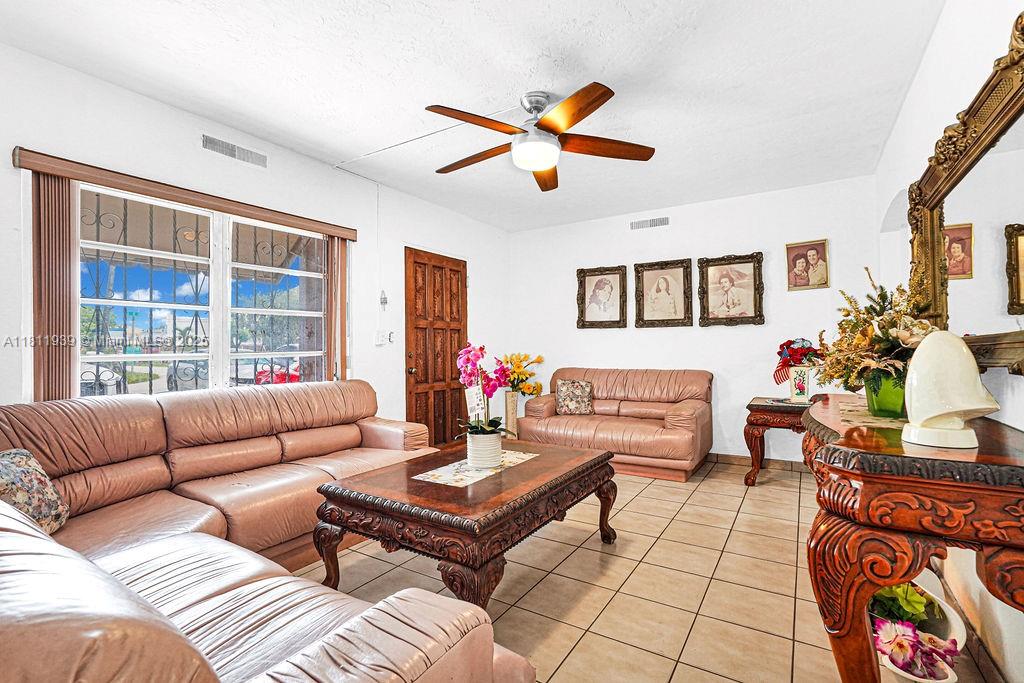 SUN-TAN VILLAGE SEC 4 - Residential