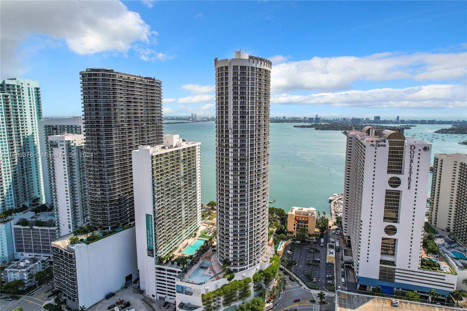 OPERA TOWER CONDO - Residential