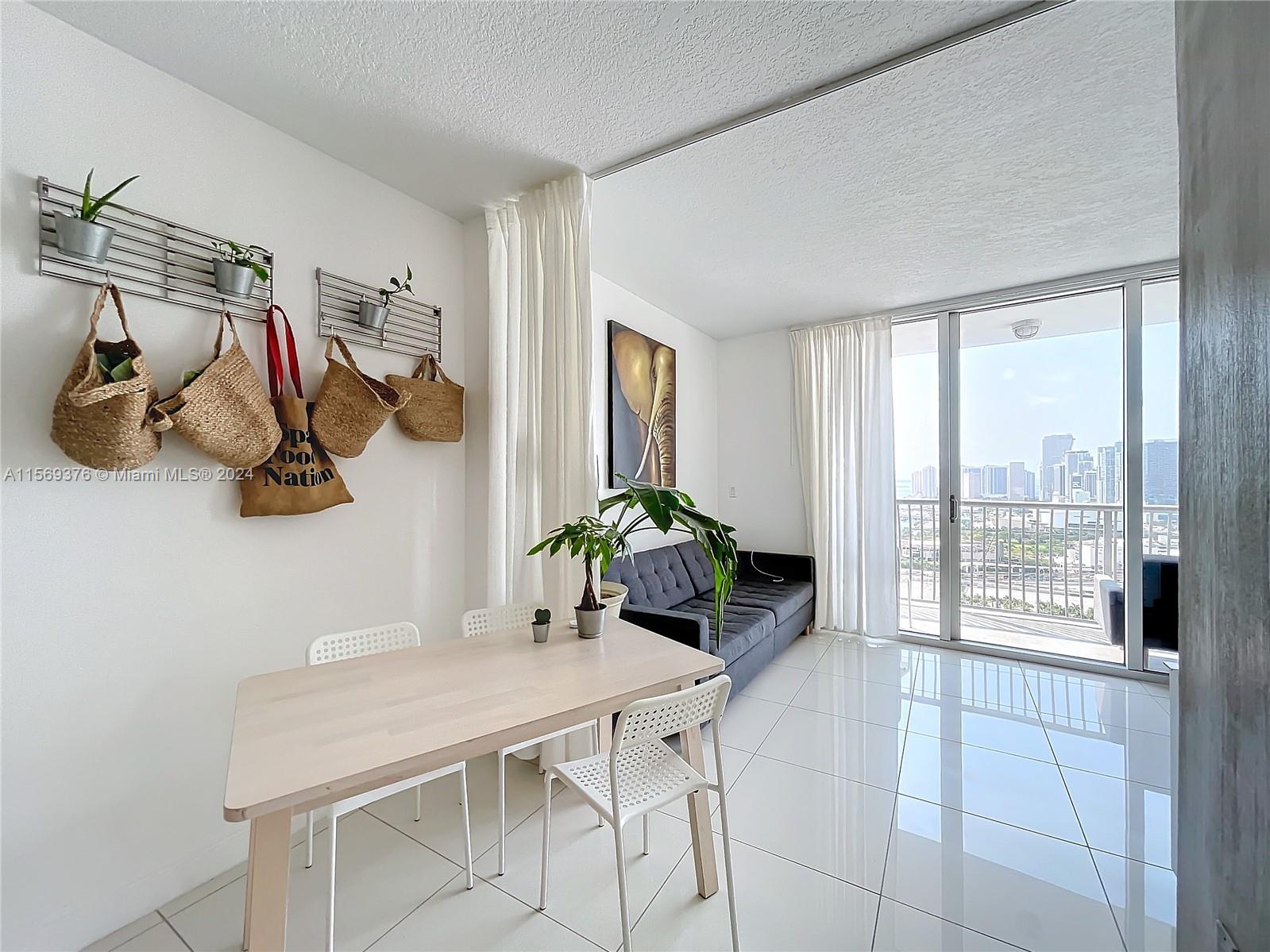 OPERA TOWER CONDO - Residential