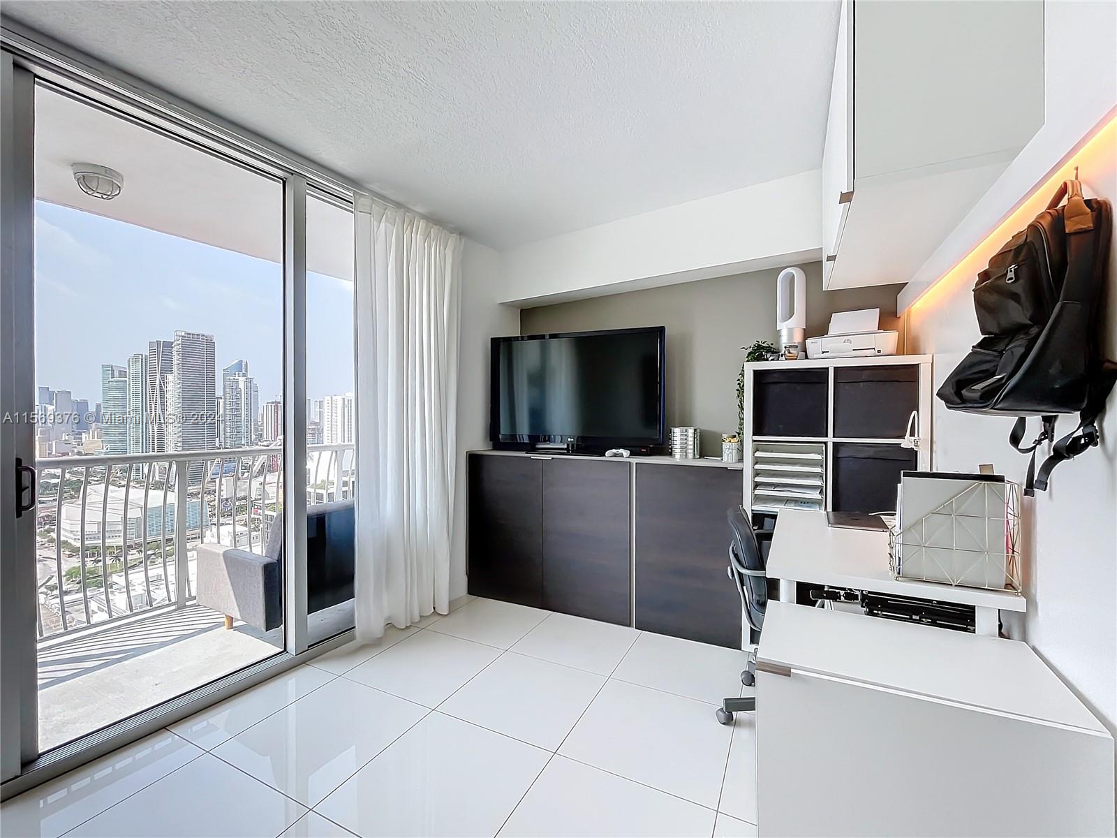OPERA TOWER CONDO - Residential