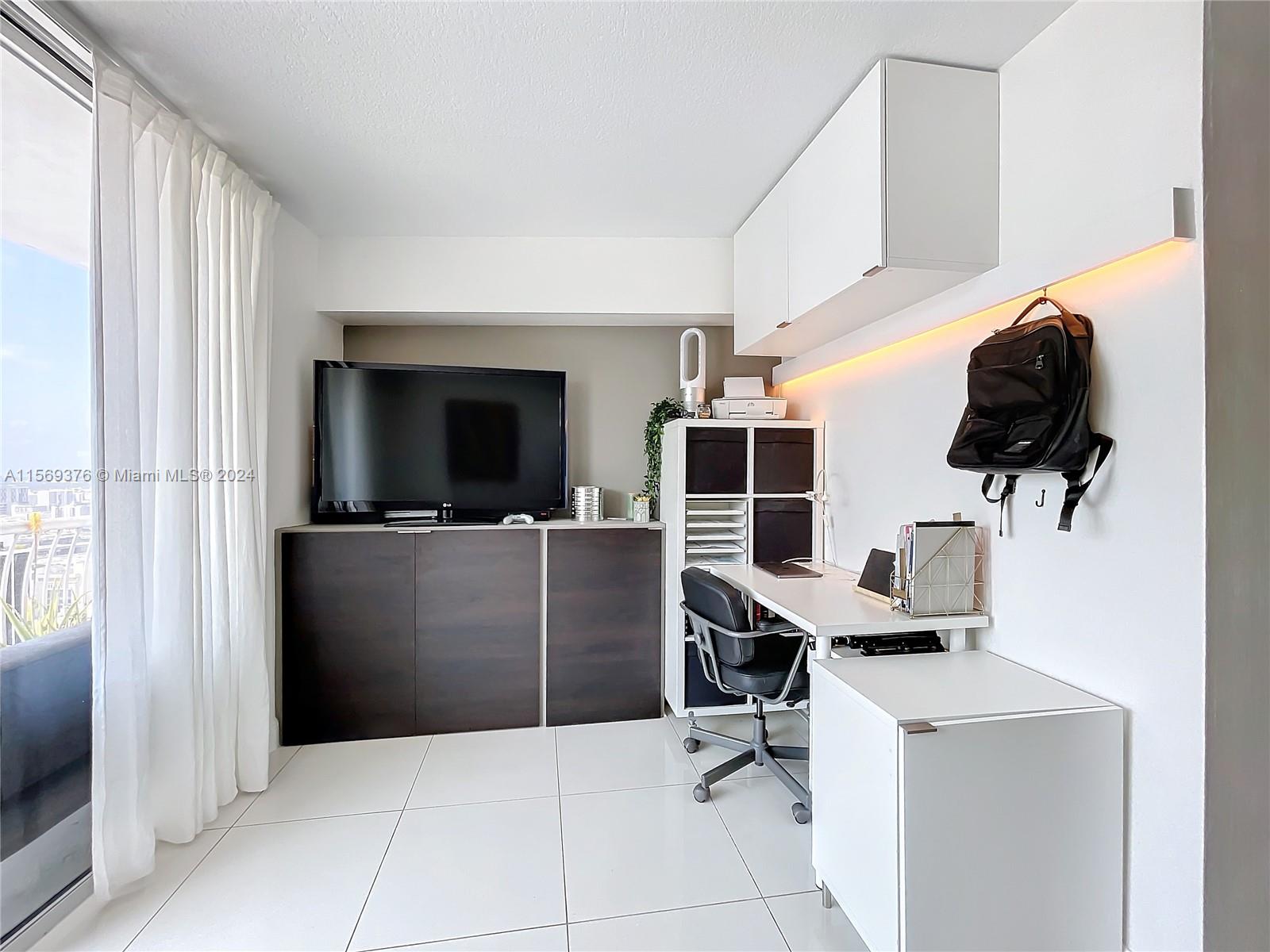 OPERA TOWER CONDO - Residential