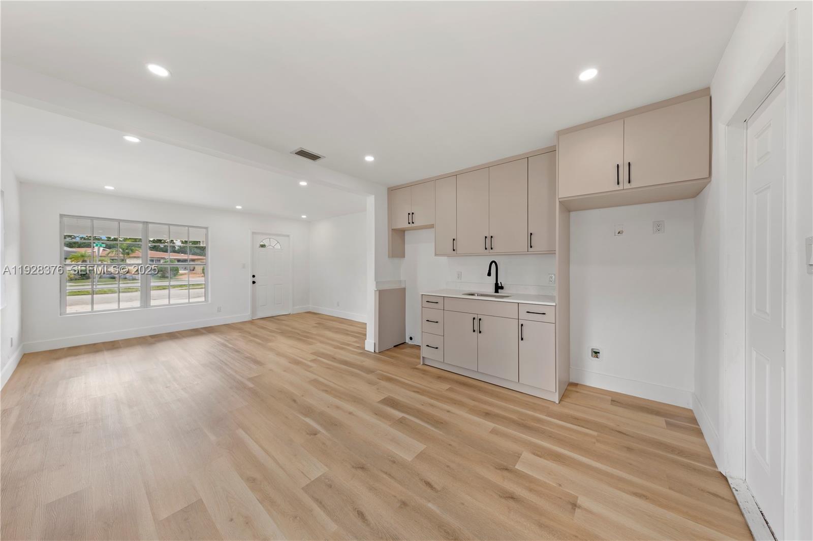 FOSTER PARK - Residential