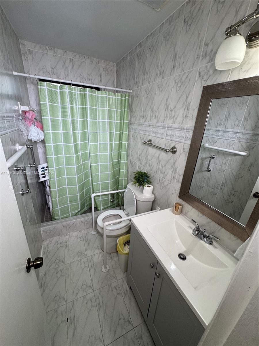 LAKE PARK SEC 1 - Residential