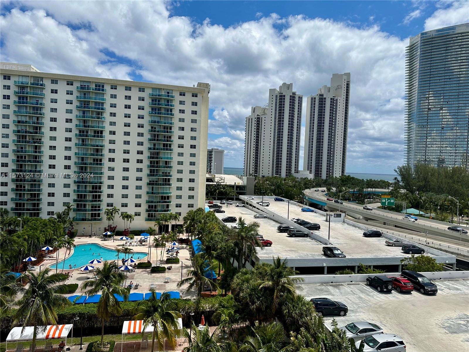 OCEANVIEW BUILDING B COND - Residential