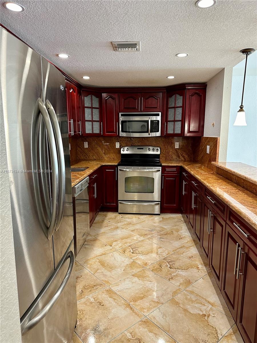 OCEANVIEW BUILDING B COND - Residential