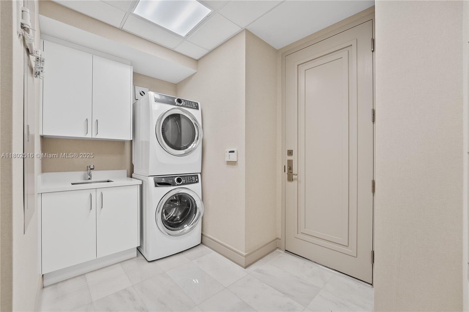 NORTH BISCAYNE BEACH AMEN - Residential Lease