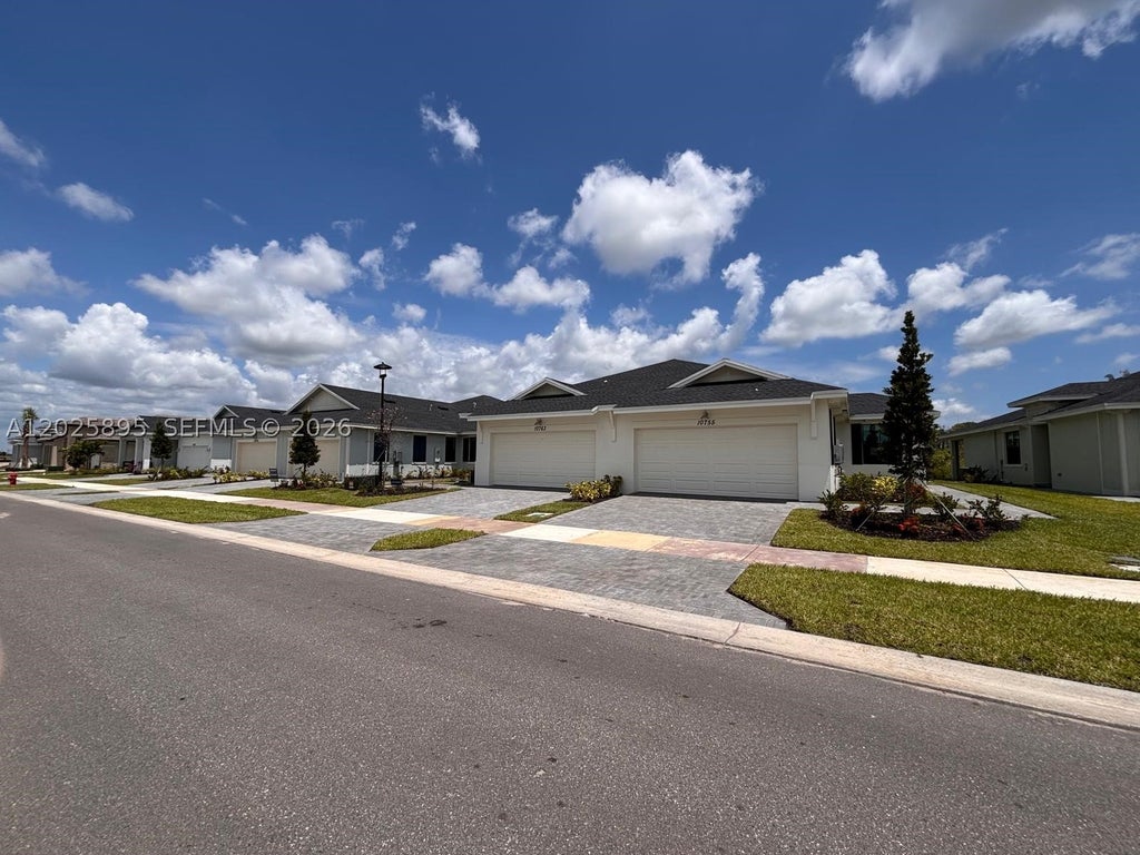 Photo of 10755 NW Wilgrove Lane #10755, Port St Lucie, FL 34987 (MLS # A12025895)
