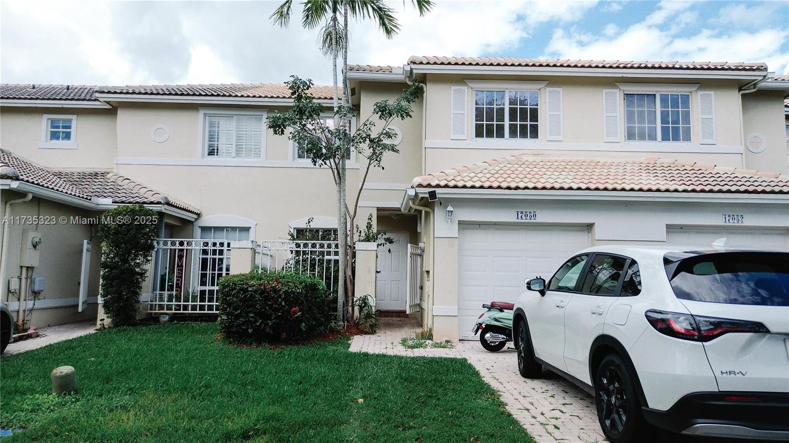 PEMBROKE ISLES 1 - Residential