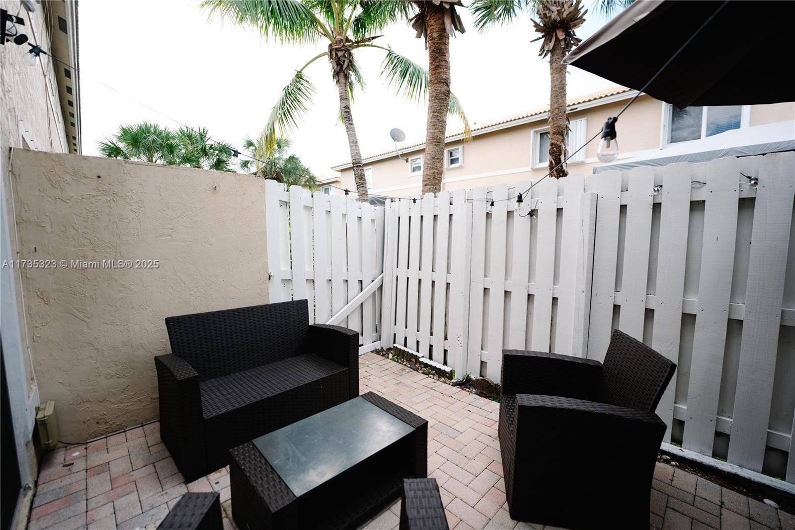 PEMBROKE ISLES 1 - Residential