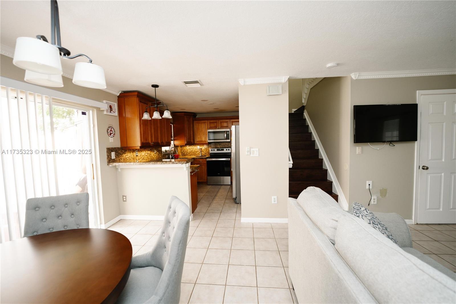PEMBROKE ISLES 1 - Residential