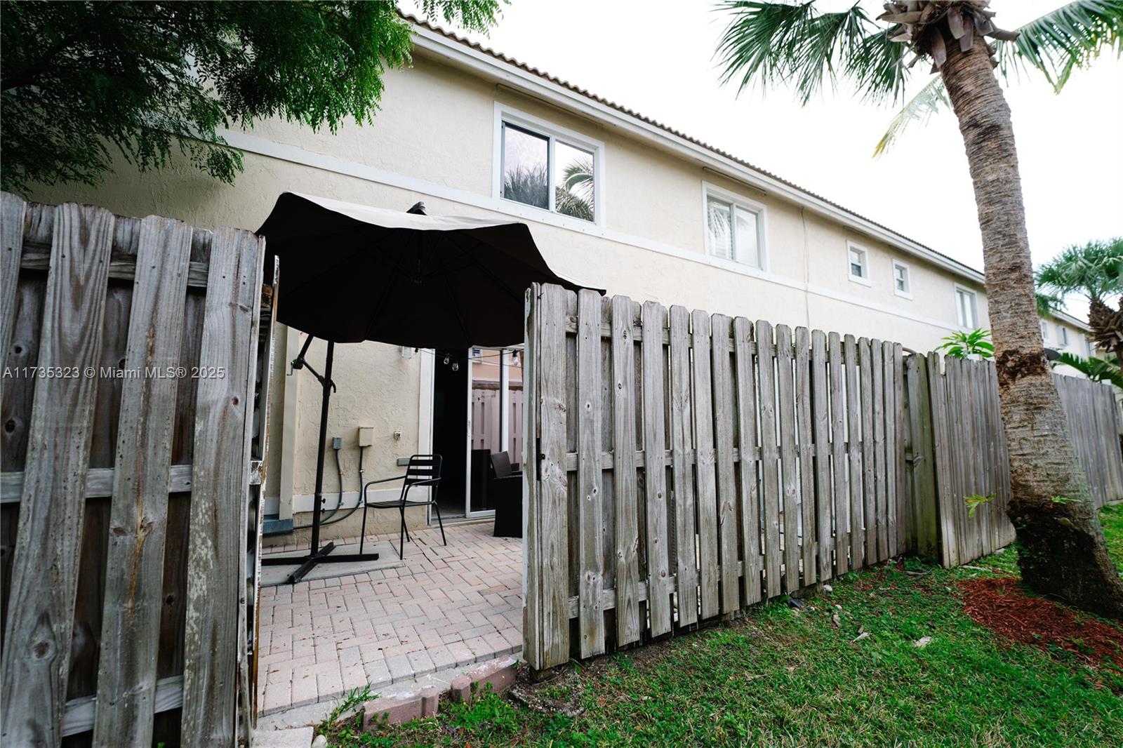 PEMBROKE ISLES 1 - Residential