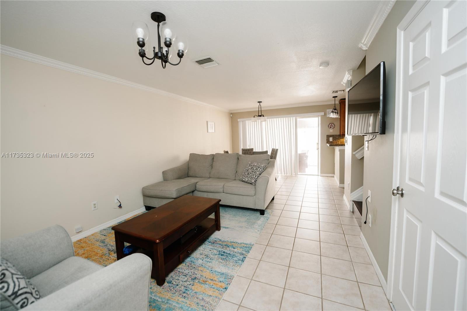 PEMBROKE ISLES 1 - Residential