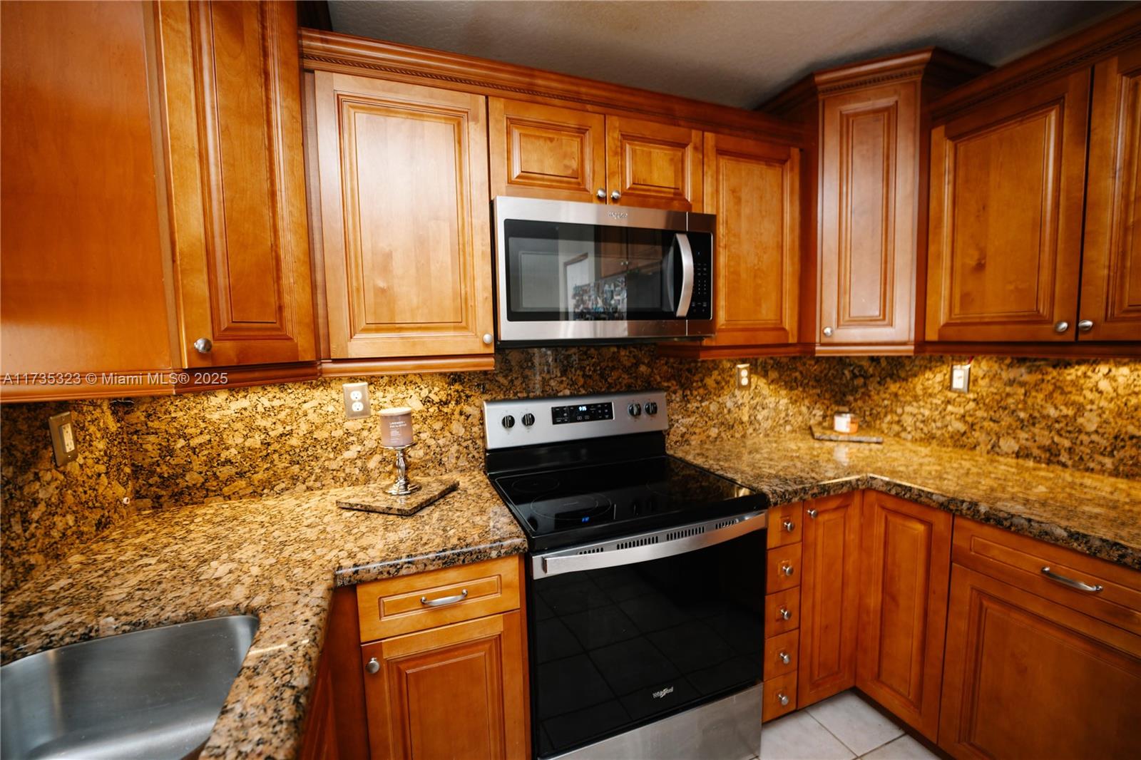 PEMBROKE ISLES 1 - Residential