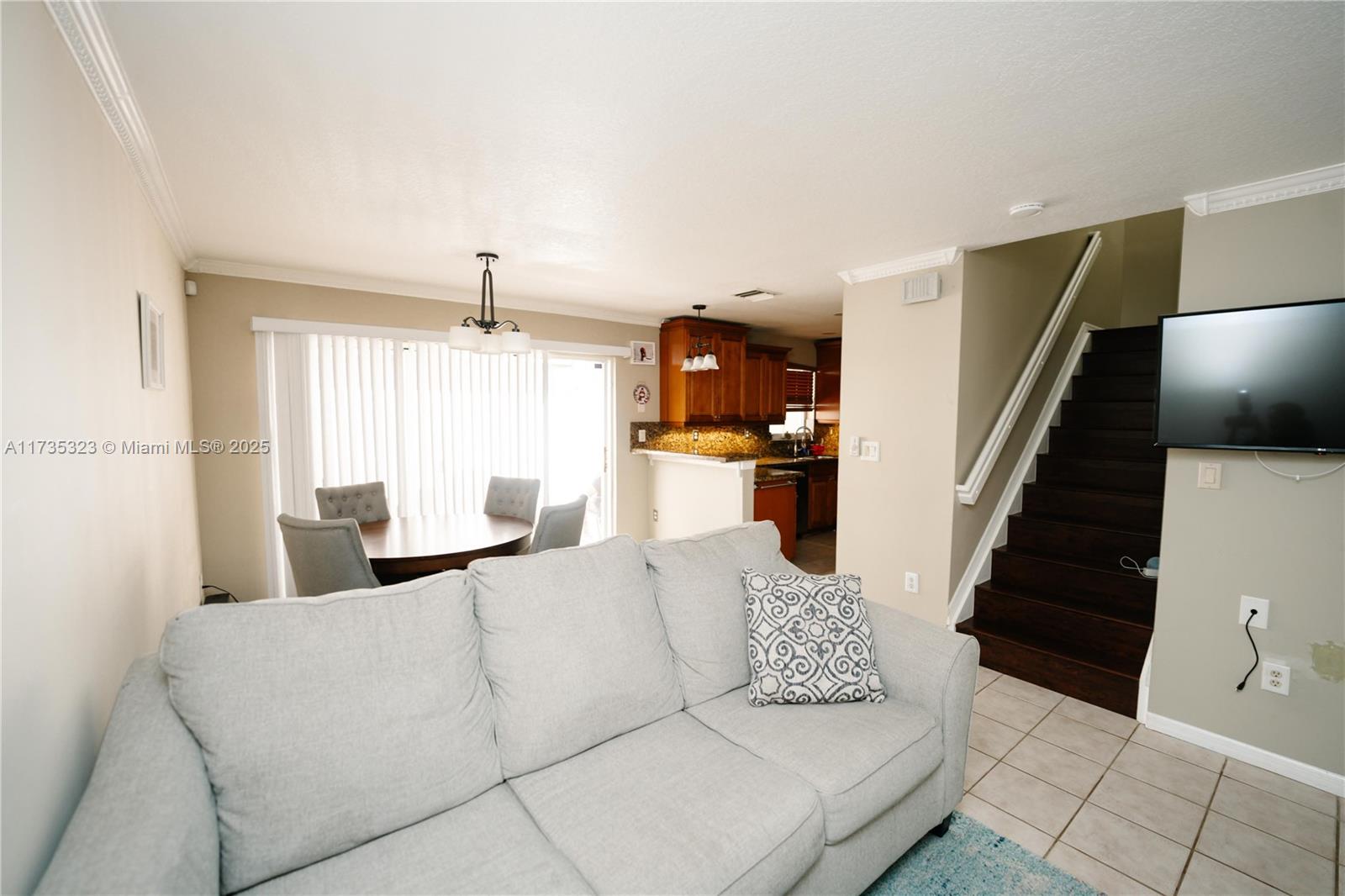 PEMBROKE ISLES 1 - Residential