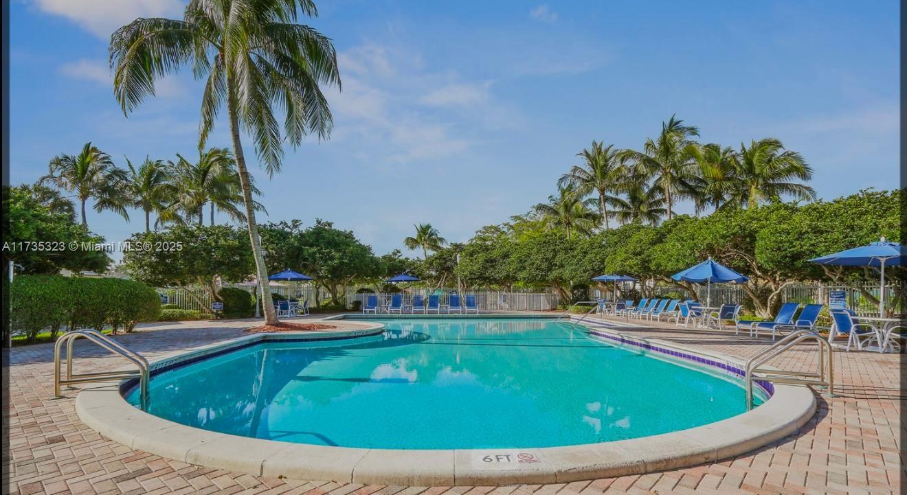 PEMBROKE ISLES 1 - Residential