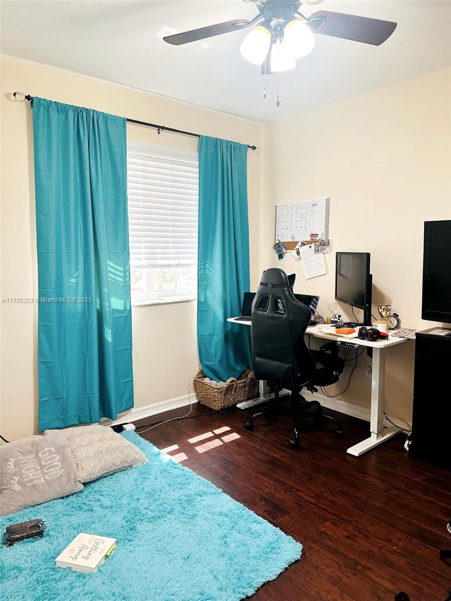 PEMBROKE ISLES 1 - Residential